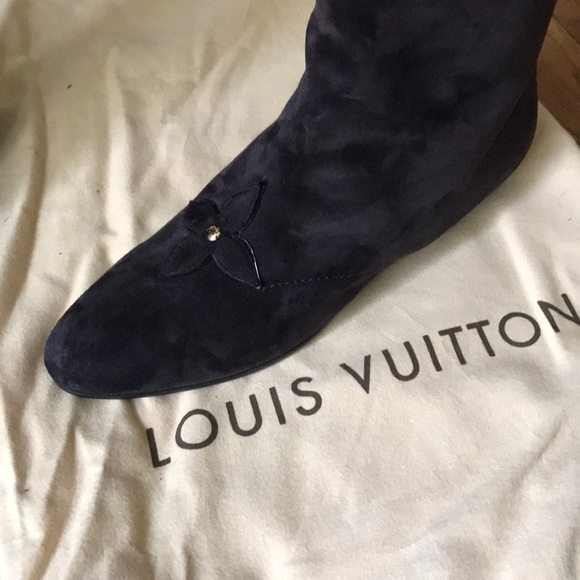 Louis Vuitton Authentic ,New knee high boo… - Picture 2 of 5